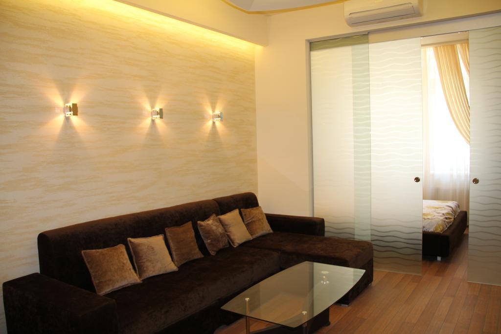 Apartment In Center Of Odessa Habitación foto